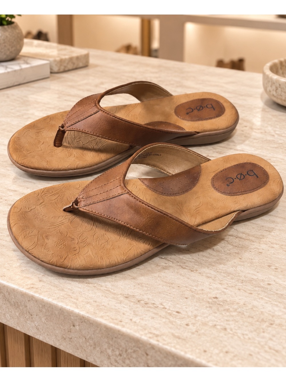 b.o.c. Born Concept Tan Comfort Thong Flip Flop Sandals - NWOT Size 9
